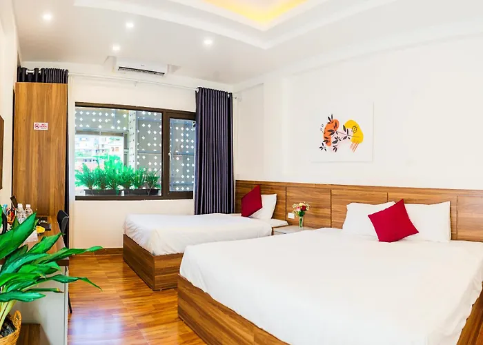 Hotel Bai Chay Panda 3*